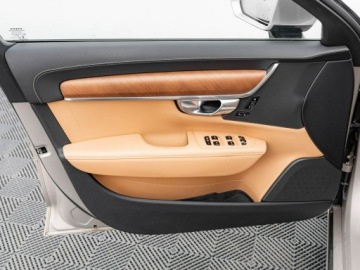 Volvo V90 II Kombi 2.0 D4 190KM 2018 Volvo V90 WD2305S#D4 AWD Inscription Podgrz.i, zdjęcie 11