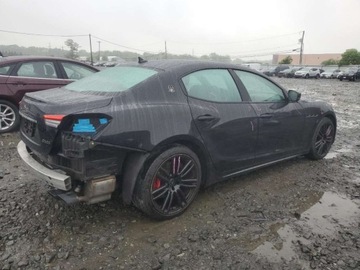 Maserati Ghibli III 2021 Maserati Ghibli S 2021 3.0l 3.0 Benzyna 424KM, zdjęcie 3