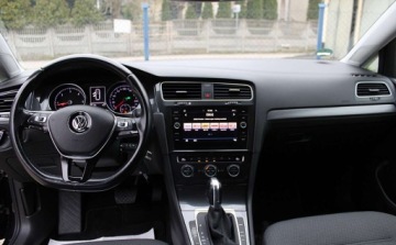 Volkswagen Golf VII Variant Facelifting 1.6 TDI-CR DPF BMT 115KM 2019 Volkswagen Golf Automat DSG Full LED 1.6 Diesel 116KM, zdjęcie 17