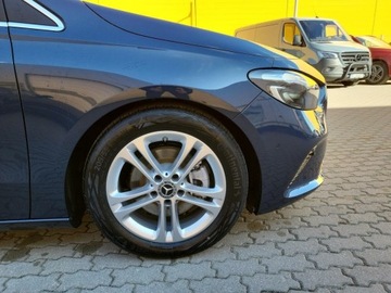 Mercedes Klasa B W247 Sports Tourer Facelifting 1.3 200 163KM 2023 Mercedes-Benz B 200 Hak holowniczy/MBUX/Oświetleni, zdjęcie 8