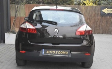 Renault Megane III Hatchback Facelifting 2013 1.6 16V 110KM 2014 Renault Megane Renault Megane 1.6 16V Color Edition 1.6 BenzynaLPG 110KM, zdjęcie 5