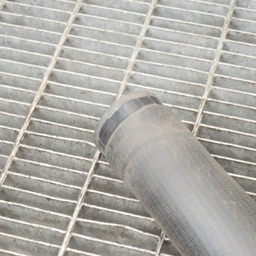 4G0145709M LEVÝ PŘÍVOD INTERCOOLER AUDI A6 4G2 C7 4GC