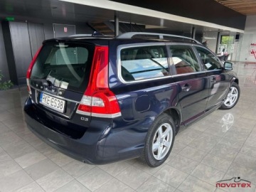 Volvo V70 III Kombi Facelifting 2.0 D3 DRIVE-E 150KM 2015 Volvo V70 D3 Polarklimatroniknavi USBnivomatalu16NOWE OPONYserwis w Volvo, zdjęcie 1