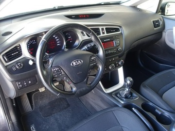 Kia Ceed II Kombi 1.6 GDI 135KM 2012 Kia Cee'd 1.6 Ben.135KM//Ledy/Czujniki, zdjęcie 11