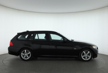BMW Seria 3 E90-91-92-93 Touring E91 2.0 318d 143KM 2012 BMW 3 318 d, Xenon, Bi-Xenon, Klima, Klimatronic, zdjęcie 5