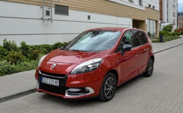 Renault Scenic III 2012 Renault Scenic Lift 2013 r. Bezwypadkowy 117 tys. km 1.2 Benzyna 115KM