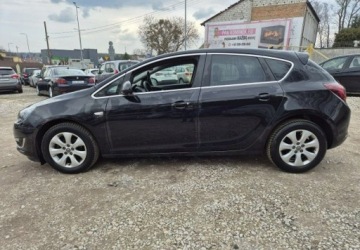Opel Astra J GTC 1.4 Turbo ECOTEC 120KM 2015 Opel Astra NaviKameraPdcGrzaneFotele 1.4 Benzyna 120KM, zdjęcie 9