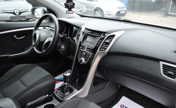 Hyundai i30 II Hatchback 5d 1.4 MPI 100KM 2012 Hyundai i30 1.4 Benzyna Klimatyzacja Cz.parkowania 1.4 Benzyna 99KM, zdjęcie 14