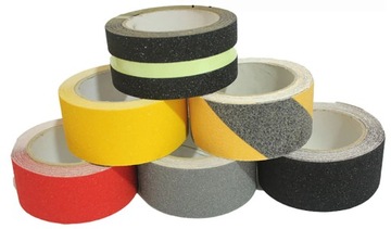 ЛЕНТА ПРЕДУПРЕЖДАЮЩАЯ 50мм 6м желто-черная, нескользящая, с маркировкой безопасности и гигиены