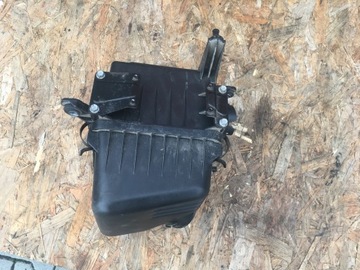 HYUNDAI I30 I FACELIFT 09-12 1.6 1.4 BENZÍN POUZDRO FILTRU VZDUCHU