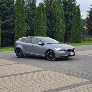 Volvo V40 II Cross Country 2.0 D2 DRIVE-E 120KM 2016 Volvo V40 II 2.0 D2 Drive-E Summum, zdjęcie 6