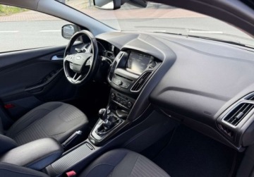 Ford Focus III Kombi Facelifting 1.5 TDCi 120KM 2015 Ford Focus 1.5TDCI NAVI Klimatronic Alu Extra stan 1.5 Diesel 120KM, zdjęcie 29