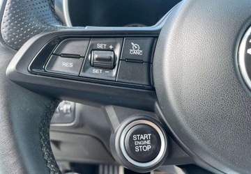 Alfa Romeo Giulia II Sedan Facelifting 2.0 Turbo 200KM 2022 Alfa Romeo Giulia 2.0TURBO *DesignSPORT*Pamięć *SalonPL*SerwisASO *FV23%, zdjęcie 34