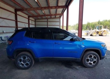 Jeep Compass II 2022 Jeep Compass 2022, 2.4L, 4x4, TRAILHAWK, od ubezpieczalni 2.4 Benzyna 177KM, zdjęcie 3
