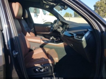 BMW X5 G05 2019 BMW X5 2019 BMW X5 xDrive50i Sports Activity Vehicle 4.4 Benzyna 465KM, zdjęcie 13