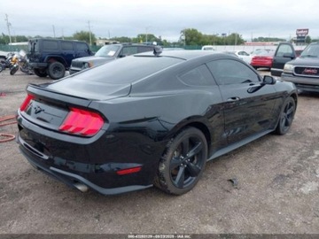 Ford Mustang VI 2021 Ford Mustang Ecoboost Fastback, 2021r., 2.3L 2.3 Benzyna 310KM, zdjęcie 3