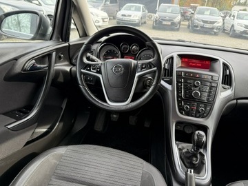 Opel Astra J Sedan 1.4 Turbo ECOTEC 140KM 2018 Opel Astra Salon PL. Gaz . 1.4 140ps., zdjęcie 10