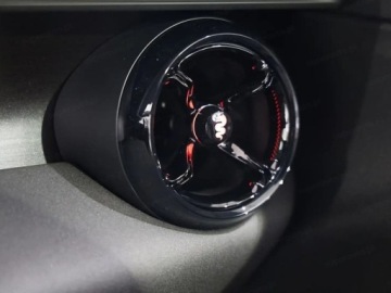 Alfa Romeo Junior SUV 1.2 Hybrid 145KM 2026 ALFA ROMEO Junior Ibrida Ti Suv 1.2 (145KM) 2026, zdjęcie 8