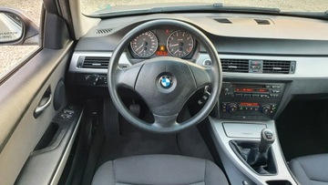 BMW Seria 3 E90-91-92-93 Limuzyna E90 320i 150KM 2005 BMW 320 2.0i 150KM # Climatronic # Parktronic # El, zdjęcie 16