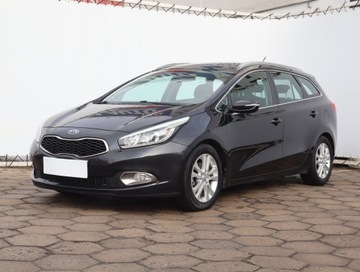 Kia Ceed II Kombi 1.6 GDI 135KM 2013 Kia Ceed 1.6 GDI, Klima, Tempomat, Parktronic, zdjęcie 1