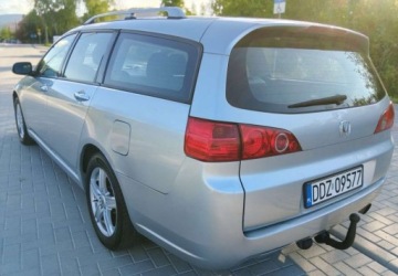 Honda Accord VII Kombi 2.0 i-VTEC 16V 155KM 2005 Honda Accord Honda Accord 2.0cm benzyna 155KM 2.0 Benzyna 155KM, zdjęcie 1