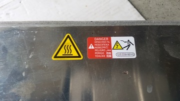 Зарядное устройство AUDI VW 5QE915684CR снятие