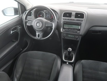 Volkswagen Polo V Hatchback 5d 1.2 TSI 105KM 2010 VW Polo 1.2 TSI, Klima, Klimatronic, Tempomat, zdjęcie 6