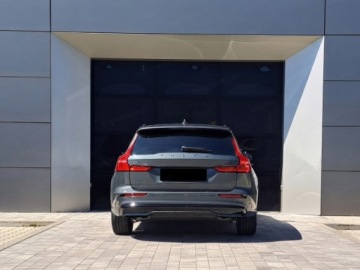 Volvo V60 II  Kombi Facelifting 2.0 B4 B 197KM 2026 V60 B4 Ultra Dark 2.0 (197 KM)| Wentylowana tapicerka, zdjęcie 4