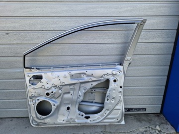 COROLLA E21 - DVEŘE PŘEDNÍ PRAVÉ