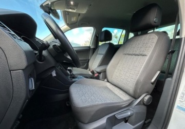 Volkswagen Tiguan II SUV 1.5 TSI EVO 150KM 2020 Volkswagen Tiguan Life, ACC, 3 strefowa klimatyzacja, Bezwypadkowy, Salon, zdjęcie 7