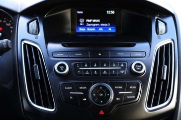 Ford Focus III Kombi Facelifting 1.5 EcoBoost 150KM 2018 Ford Focus Salon PL Tempomat Quickclear Gold X EcoBoost LED FV23, zdjęcie 17