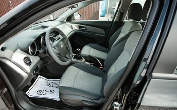 Chevrolet Cruze 2011 Chevrolet Cruze 1.6 benzyna 113KM sedan klimatyzacja hamulce i opony bdb, zdjęcie 22