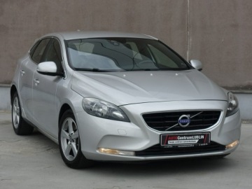 Volvo V40 II Hatchback 2.0 D3 150KM 2013 Volvo V40 2.0 D3 150KM/Automat/Wirtual kokpit/Nowy
