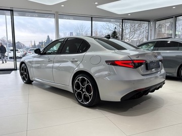 Alfa Romeo Giulia II Sedan Facelifting 2023 2.0 GME Turbo 280KM 2024 Alfa Romeo Giulia Q4 Veloce / Harman/kardon / Szyb, zdjęcie 1