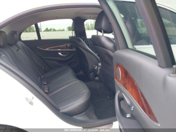 Mercedes Klasa E W213 2018 Mercedes-Benz Klasa E Mercedes-Benz E-Class 2.0 Benzyna 241KM, zdjęcie 9