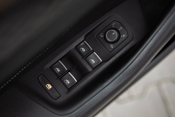 Volkswagen Arteon Fastback Facelifting 2.0 TSI 190KM 2022 Volkswagen Arteon 2.0 TSI 190 KM DSG Salon PL Autotrade 2.0 Benzyna, zdjęcie 15