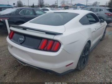 Ford Mustang VI 2017 Ford Mustang GT Premium 2017 5.0 Benzyna 435KM, zdjęcie 4