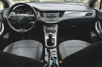Opel Astra K Hatchback 5d 1.0 Turbo 105KM 2016 Opel Astra Opel Astra Benzyna 105KM, zdjęcie 13