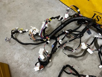 INSTALACE SVAZEK DESKY NISSAN QASHQAI J11 FACELIFT EU
