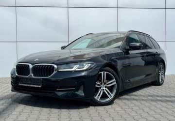 BMW Seria 5 G30-G31 Touring Facelifting 2.0 520d 190KM 2022 BMW Seria 5 Skora Automat Hak Virtual Grzane fotele Led Navi Kamera