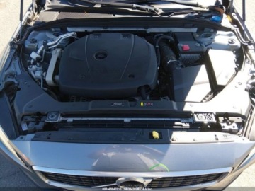 Volvo S60 III 2019 Volvo S60 T6 R-Design 2019 2.0 Benzyna 316KM, zdjęcie 8