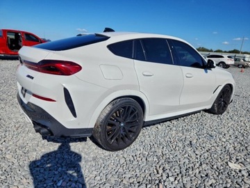 BMW X6 G06 2022 BMW X6 M50i 2022 4.4 Benzyna 523KM, zdjęcie 3