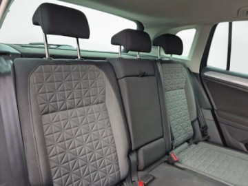 Volkswagen Tiguan II 2022 Volkswagen Tiguan plug-in Martwe pole Virtual 1.4 Hybryda Plug-in 150KM, zdjęcie 23