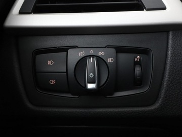 BMW Seria 3 F30-F31-F34 Touring Facelifting 2.0 318d 150KM 2016 BMW 318 automat full LED klima auto navi czujniki, zdjęcie 30