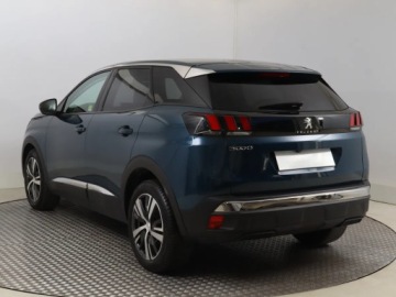 Peugeot 3008 II Crossover Facelifting  1.2 PureTech 130KM 2022 Peugeot 3008 1.2 PureTech, Salon Polska, zdjęcie 3