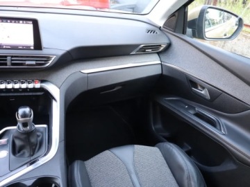 Peugeot 3008 II Crossover 1.2 PureTech 130KM 2017 Peugeot 3008 1.2 PureTech, Salon Polska, Skóra, zdjęcie 7
