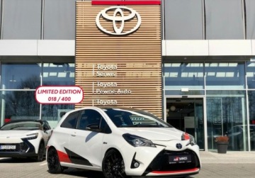 Toyota Yaris III Hatchback GRMN 1.8 Dual VVT-i 212KM 2017 Toyota Yaris Yaris 1.8 212KM Limitowana wersja GRMN 018400 FV23 ASO PL