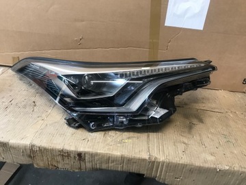 TOYOTA C-HR LAMPA PRAWA FULL LED ORYGINAL