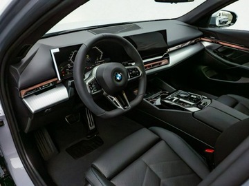 BMW Seria 5 G90-91 2025 BMW 520 Sedan - Dostępny od ręki!, zdjęcie 13