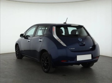 Nissan Leaf I Hatchback 5d Facelifting Elektryczny 109KM 2016 Nissan Leaf 24 kWh, SoH 89%, Automat, Klima, zdjęcie 3